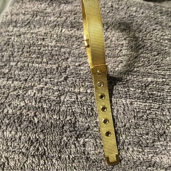 Gold mesh band Bradley with a round black face with numbers 🔴 - Picture 6 of 6